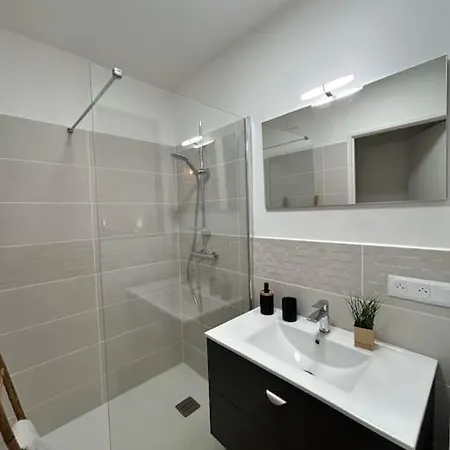 Aux 2 Terrasses Apartamento